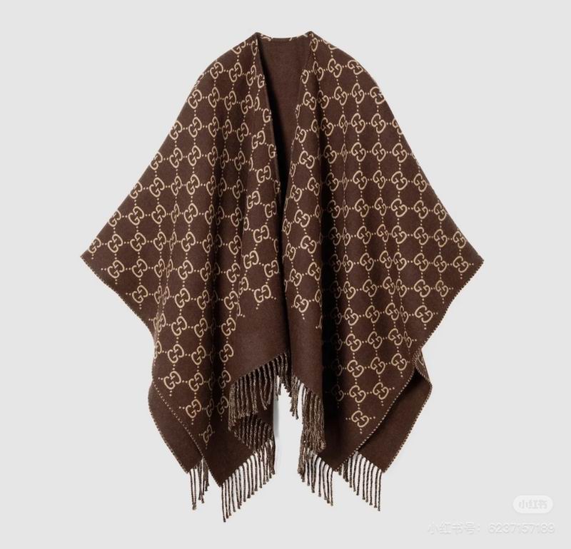 Gucci cloak E112003